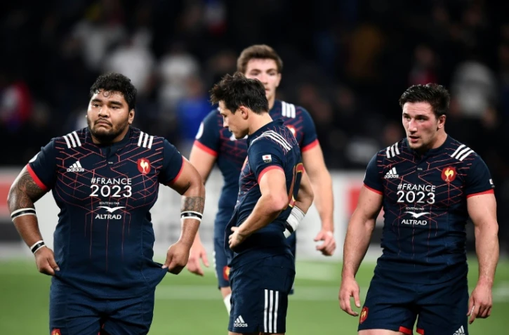 L'équipe de France avec Sébastien Taofifenua, François Trinh-Duc et Camille Chat après le match nui face au Japon, le 27 novembre 2017 à Nanterre