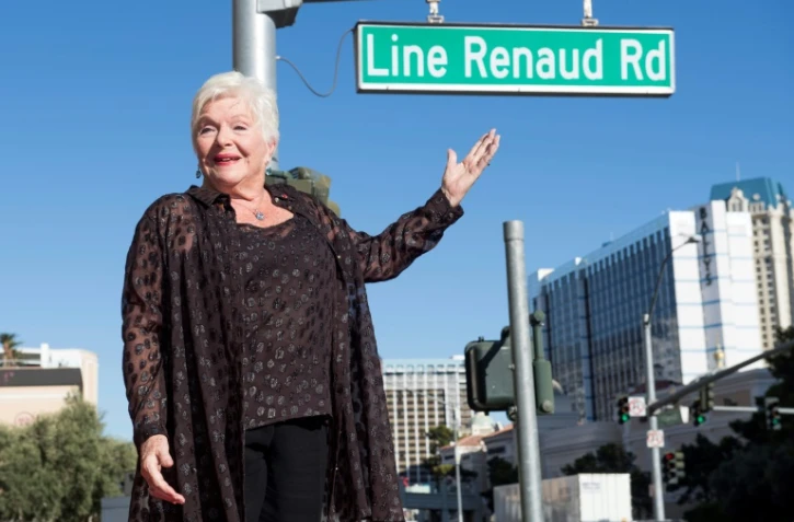La chanteuse et comédienne française Line Renaud lors de l'inauguration d'une rue à son nom, le 28 septembre 2017 à Las Vegas