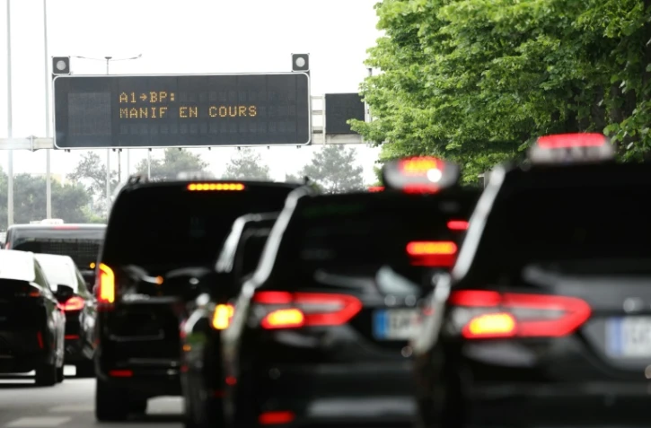 Manifestation de taxis à Saint-Denis, en Seine-Saint-Denis, le 21 mai 2025