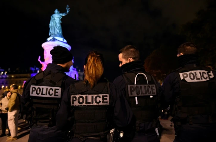Des policiers se sont rassemblés Place de la République à Paris, le 19 octobre 2016