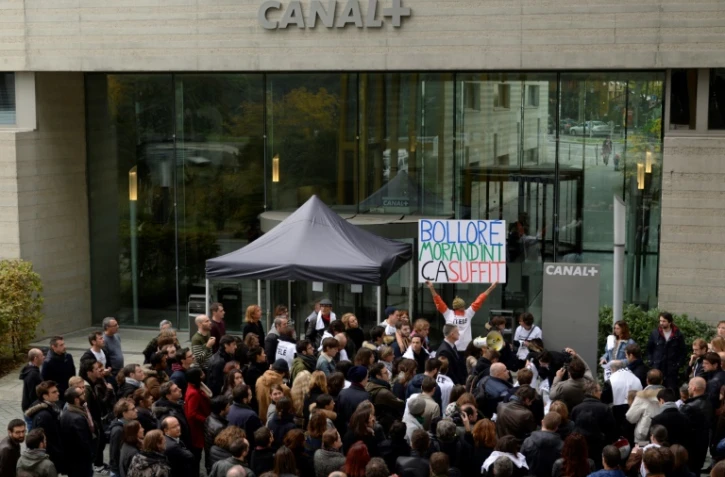 Les salariés d'iTELE le 28 octobre 2016 à Boulogne-Billancourt