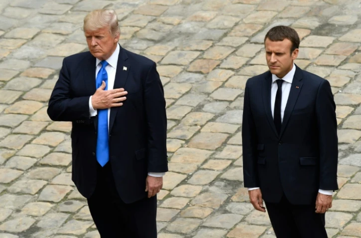 Donald Trump et Emmanuel Macron aux Invalides, le 13 juillet 2017 à Paris