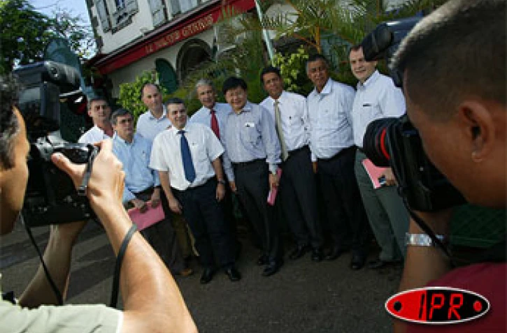 Lundi 24 octobre 2005 -
Les acteurs socio-économiques demandent que la loi-programme soit placée hors du champ d'application de la loi de finances 2006