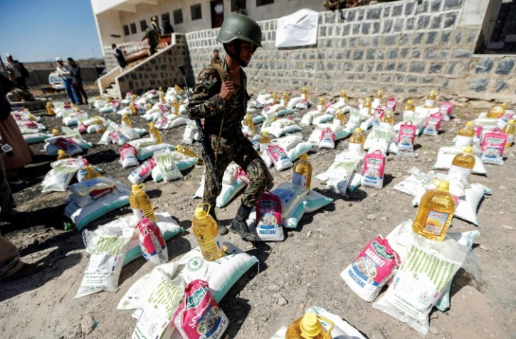 Un soldat yéménite proche des rebelles chiites Houthis, le 16 mars 2017 dans les environs de Sanaa