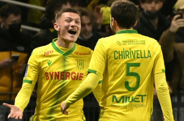 Le Nantais Quentin Merlin (g) vient de marquer le second but de son équipe contre le PSG, le 19 février 2022 au stade de La Beaujoire  