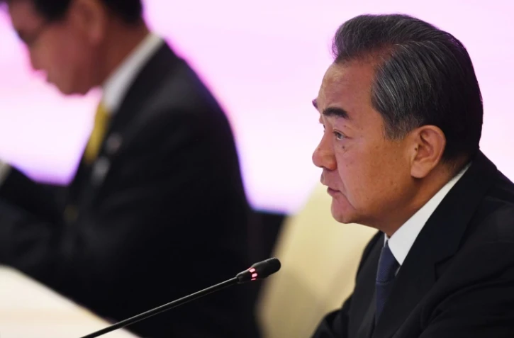 Le ministre chinois des Affaires étrangères Wang Yi s'exprime lors d'une réunion avec ses homologues d'Asie du sud-est, le 2 août 2019 à Bangkok