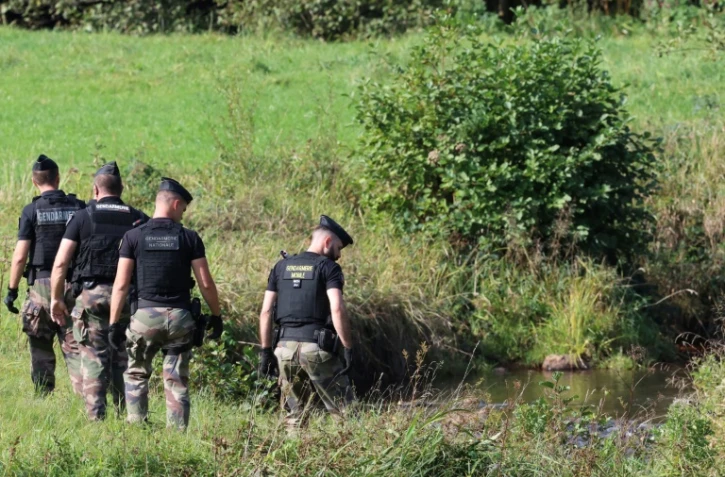 Des gendarmes français lors des opérations de recherche de Lina, disparue en septembre 2023 dans la région de Saint-Blaise-la-Roche (Bas-Rhin), le 30 juillet 2024
