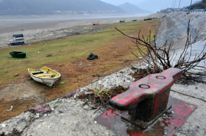 Le lac de Jablanica desséché à Konjic, en Bosnie, le 7 février 2017