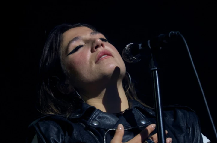 La chanteuse Izai en concert au Printemps de Bourges, le 20 avril 2023 