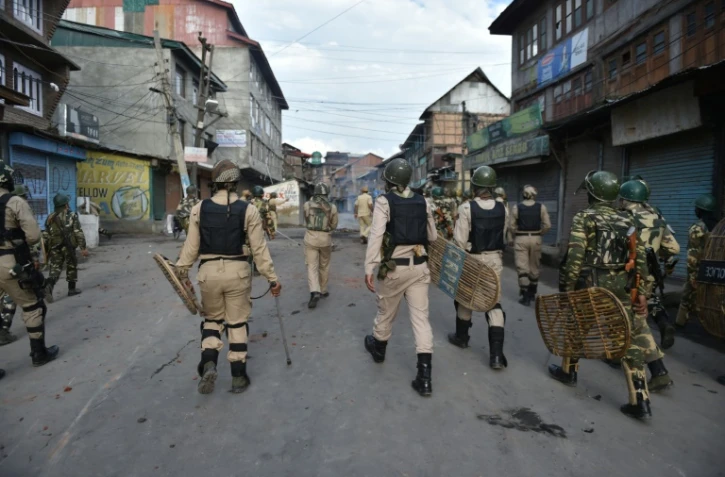 Des forces de sécurité indienne à Srinagar dans le Cachelire indien, le 29 août 2016