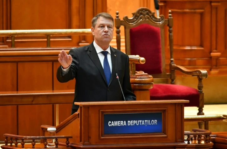 Le président roumain Klaus Iohannis s'adresse au Parlement, le 7 février 2017 à Bucarest