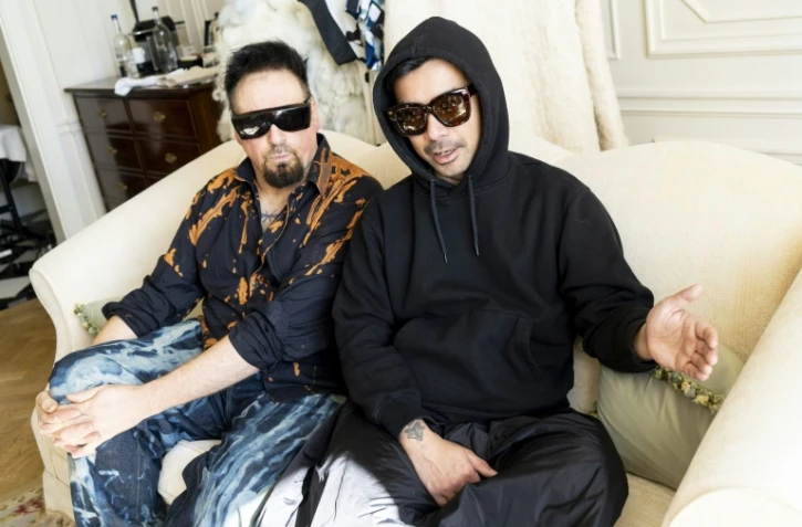 Le duo de stylistes Vin + Omi, le 13 septembre 2019 Ă Londres