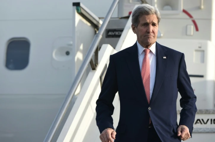 Le secrétaire d'Etat américain John Kerry arrive à Rome le 13 décembre 2015 pour la conférence internationale sur la Libye