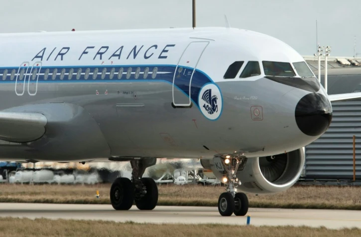 Un Airbus A320 d'Air France après son atterrissage le 21 novembre 2008 à l'aéroport de Roissy