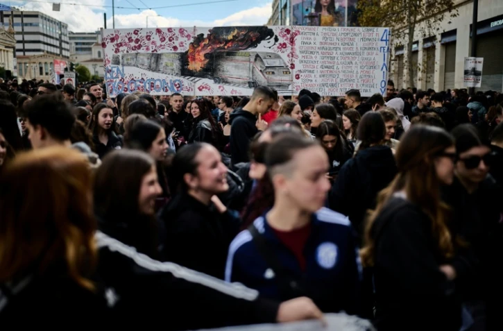 Manifestation d'étudiants à Athènes le 26 février 2026, à deux jours de l'anniversaire de la catastrophe ferroviaire de Tempé