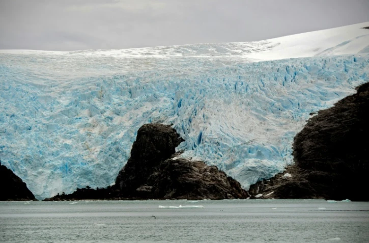 Une vue du glacier Santa Ines qui surplombe le fjord Seno Ballena en Patagonie chilienne, à l'extrême sud du pays, le 7 décembre 2018