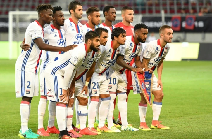 L'équipe de Lyon pose avant le coup d'envoi du Trophée des Champions face au PSG à Klagenfurt (Autriche), le 6 août 2016