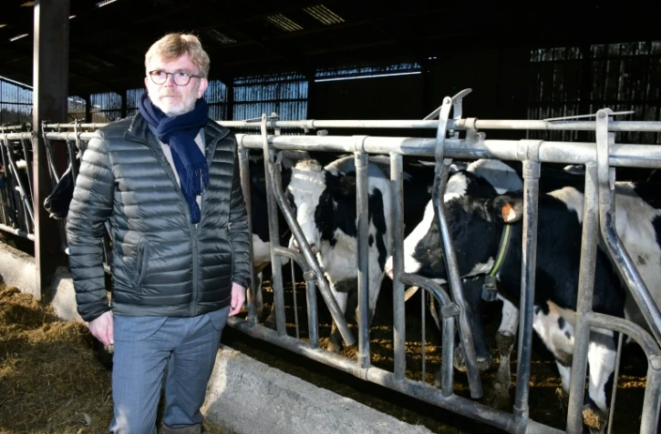 Le ministre de l'Agriculture Marc Fesneau visite une ferme à Massay, le 20 janvier 2024