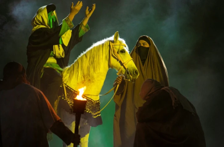 Scène de la pièce de théâtre du Hachd al-Chaabi, à Bassora (sud de l'Irak), le 29 décembre 2021