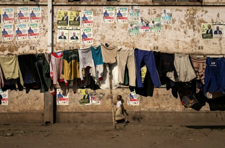 Affiches électorales à Mbare, près de Harare, le 20 août 2023