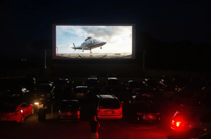 Au Family Drive-in de Stephens City, en Virginie, deux films coûtent huit dollars, et c'est moitié prix pour les enfants