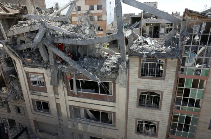 Un immeuble de Téhéran atteint par un bombardement, le 27 mars 2026