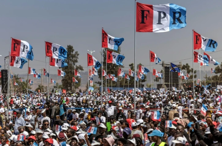 Des partisans du président rwandais Paul Kagame et de son parti du Front patriotique rwandais (FPR) rassemblés à Kigali, le 13 juillet 2024 