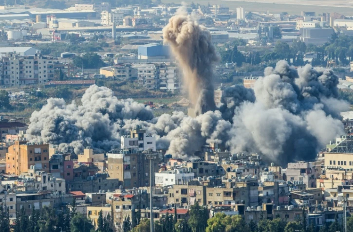 Frappe aérienne israélienne sur la zone de Chouaifat, au sud de Beyrouth, le 14 novembre 2024 au Liban