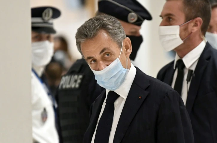 Nicolas Sarkozy arrive au tribunal, le 23 novembre 2020 à Paris