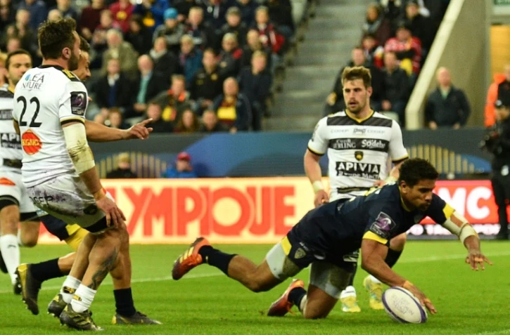 Le Clermontois Wesley Fofana inscrit un essai face à La Rochelle en finale du Challenge européen, le 10 mai 2019 à Newcastle