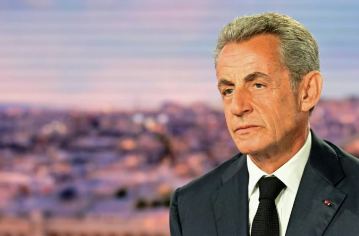 L'ancien président Nicolas Sarkozy sur le plateau du 20h00 de TF1 le 23 août 2023 à Boulogne-Billancourt, près de Paris
