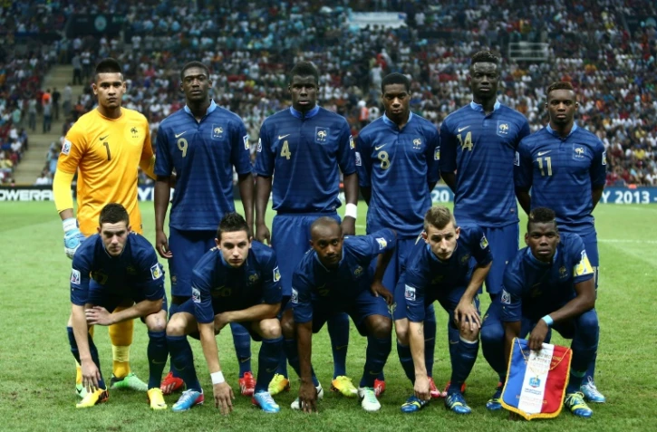 L'équipe de France des moins de 20 ans, avant la finale du Mondial face à l'Uruguay, à Istanbul, le 13 juillet 2013