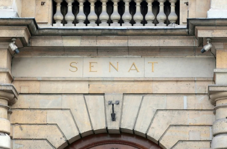 Le Sénat a voté jeudi la fin de la réserve parlementaire qui permettait aux élus de donner un coup de pouce à des projets locaux