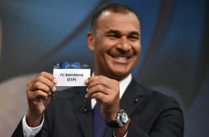 L'ancien attaquant international néerlandais Ruud Gullit lors du tirage au sort des 8e de finale de la Ligue des champions, le 12 octobre 2016 à Nyon