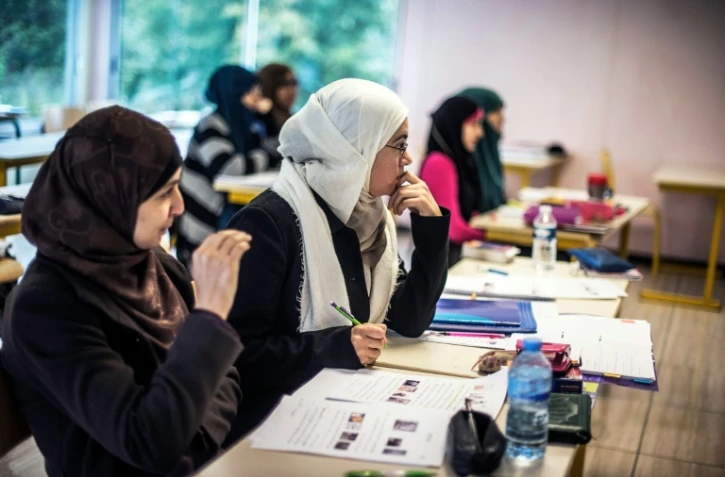 Le port du foulard islamique à l'université, nouveau sujet de débat 