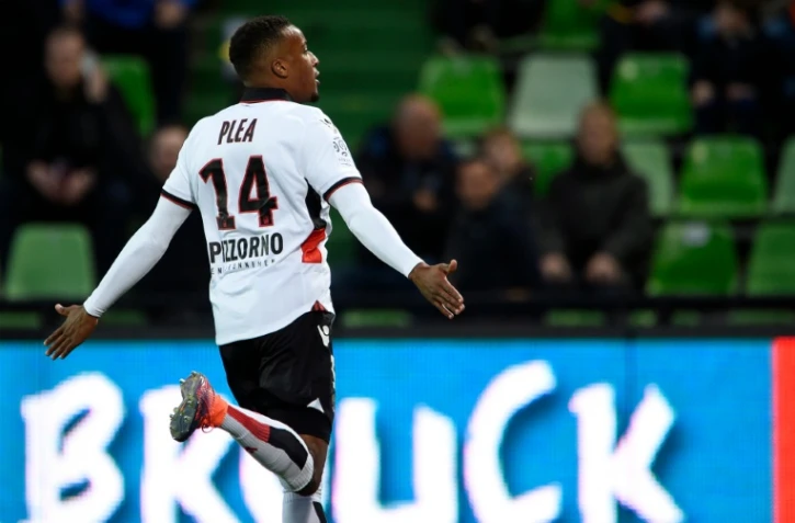 Alassane Pléa célèbre un but lors de son triplé à Metz, le 23 octobre 2016