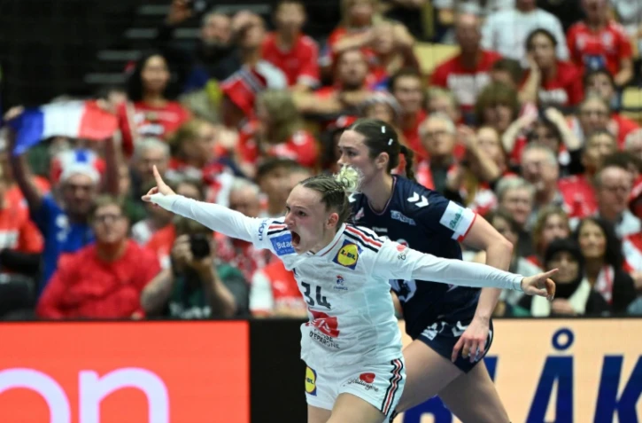 Léna Grandveau lors de la finale du Mondial contre la Norvège à Herning, Danemark, le 17 décembre 2023