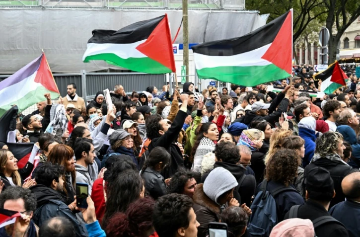 Manifesation en soutien au peuple palestinien, organisée le 28 octobre 2023 à Paris, en dépit de son interdiction par la Préfecture