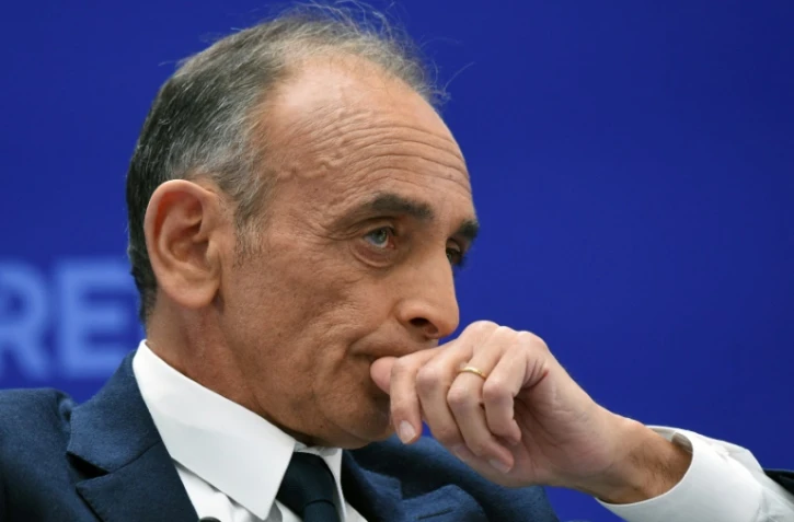 Le candidat Reconquête! à la présidentielle française Eric Zemmour dans les locaux du Medef à Paris, le 21 février 2022