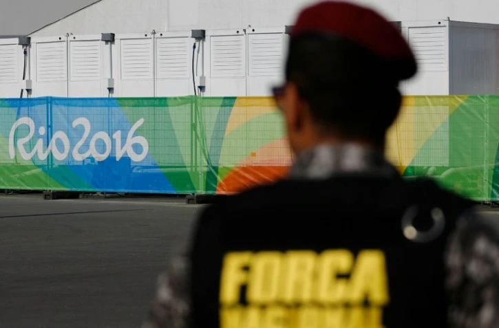 Patrouille devant un site des Jeux olympiques de Rio, le 23 juillet 2016