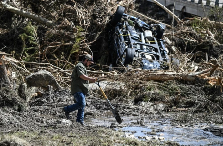 Recherces à Hunt, Texas, le 8 juillet 2025