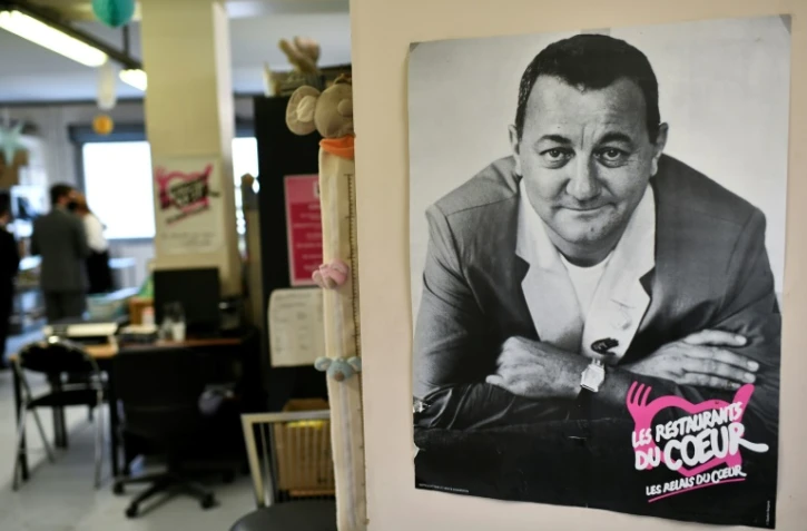 Dans un centre des Restos du coeur à Asnières-sur-Seine, près de Paris, le 24 novembre 2020 lors du lancement de la 36e campagne de l'association