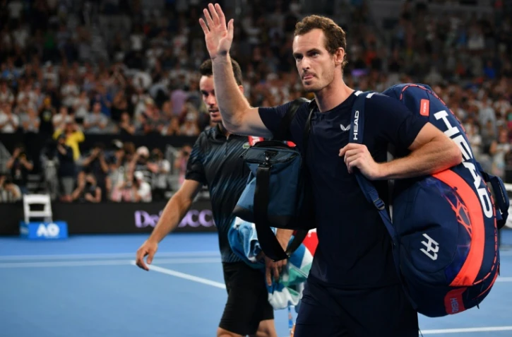 Andy Murray quitte le court de Melbourne après sa défaite devant Roberto Bautista-Agut à l'Open d'Australie, le 14 janvier 2019