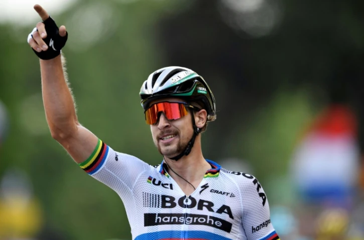 Le Slovaque Peter Sagan remportant la 3e étape du Tour de France, le 3 juillet 2017 à Longwy, France 