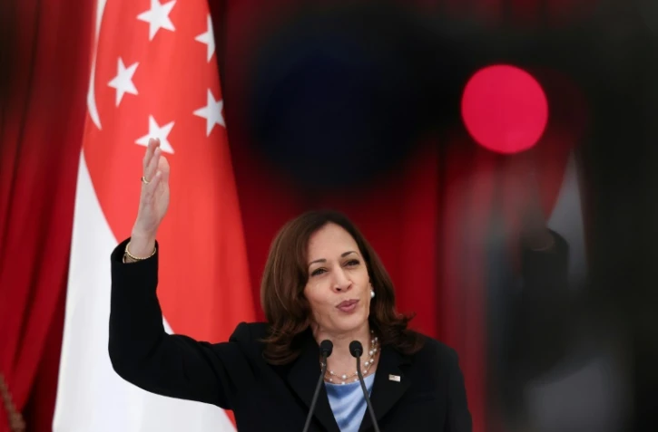 La vice-présidente américaine Kamala Harris lors d'une conférence de presse, le 23 août 2021 à Singapour 