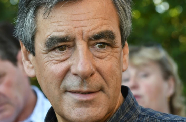 François Fillon visite une ferme à Poillé-sur-Vègre, dans le nord-ouest, le 24 août 2016