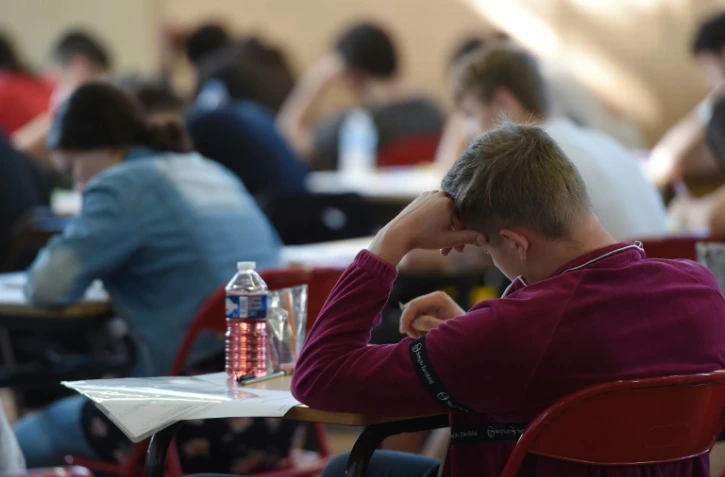 Epreuve de philosophie en 2019 pour des lycéens à Strasbourg 