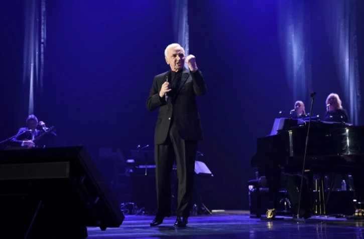 Le chanteur Charles Aznavour en concert à Bercy, le 13 décembre 2017 à Paris