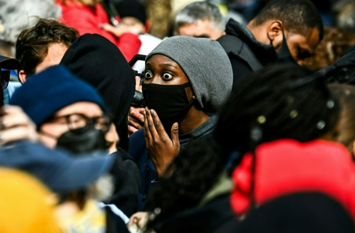 La foule à l'annonce du verdict de culpabilité de Derek Chauvin devant le tribunal de Minneapolis