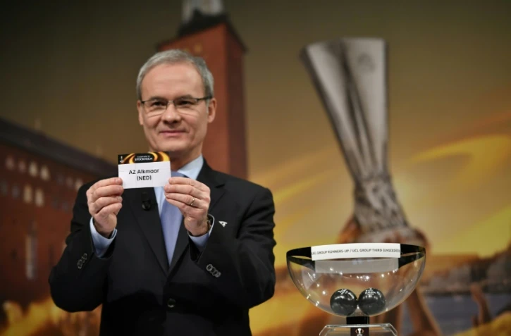 Le secrétaire général adjoint de l'UEFA Giorgioi Marchetti lors du tirage au sort des 16e de finale de l'Europa League, le 12 décembre 2016 à Nyon